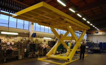 液壓升降平臺2（液壓升降平臺設備）